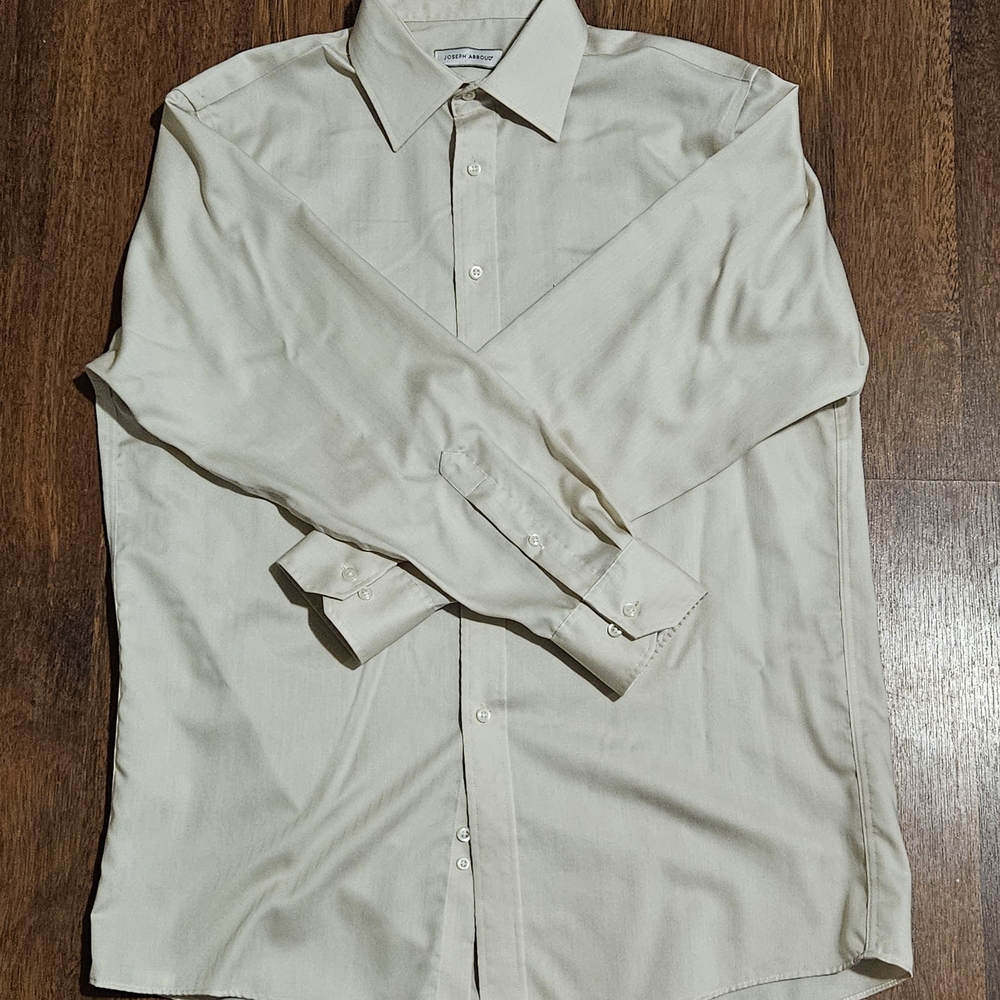 JOESPH ABBOUD mens Non-iron dress shirt SIZE 16x33 COLOR light YELLOW LL24